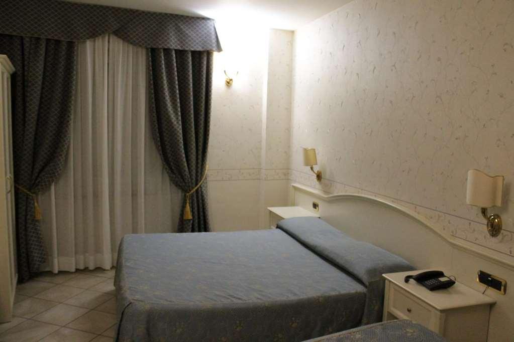 Hotel La Noce كيفاسّو الغرفة الصورة