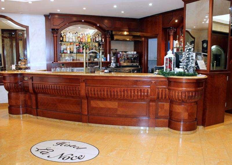 Hotel La Noce كيفاسّو المطعم الصورة